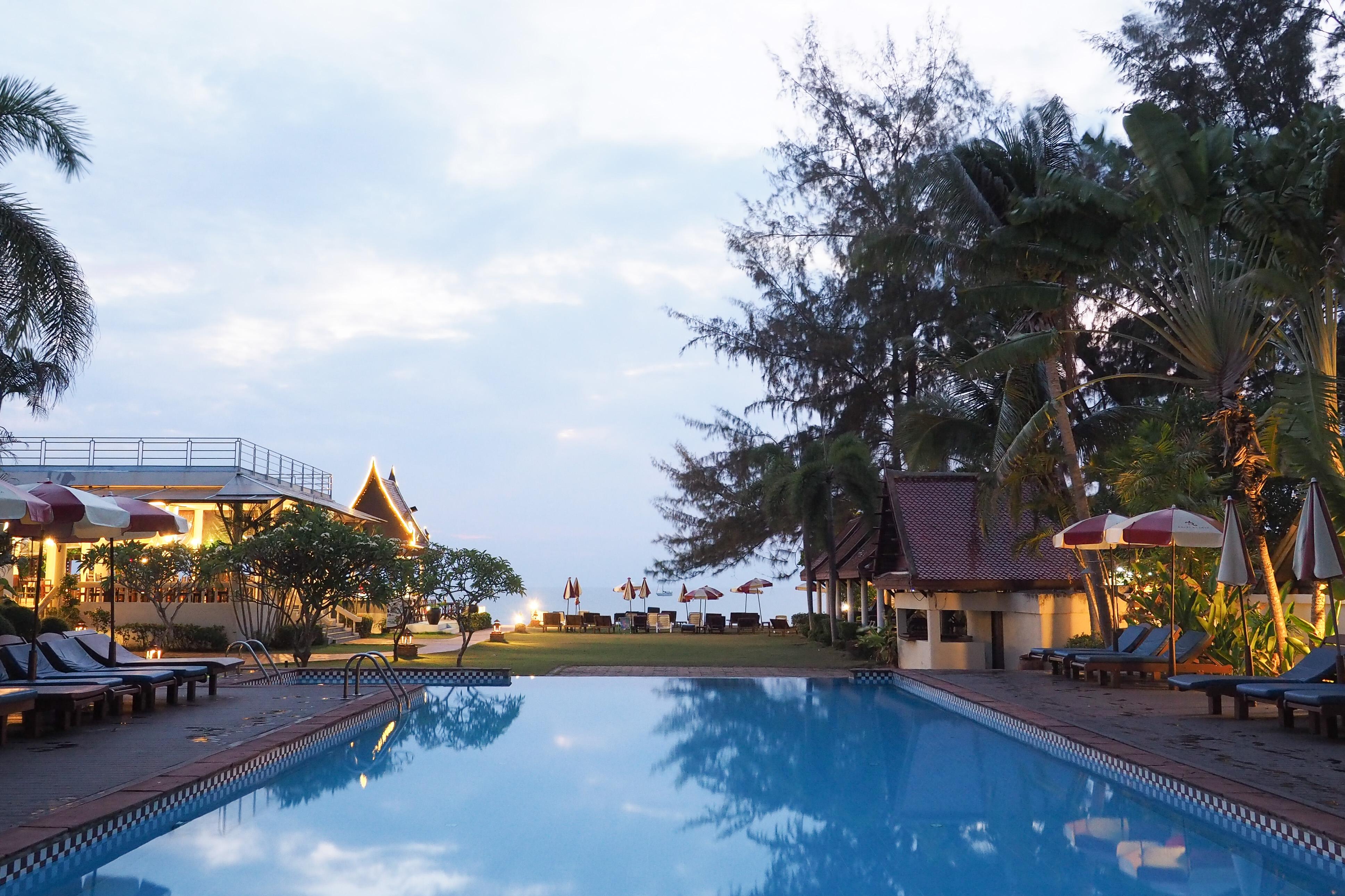 Royal Lanta Resort & Spa Koh Lanta Exterior photo