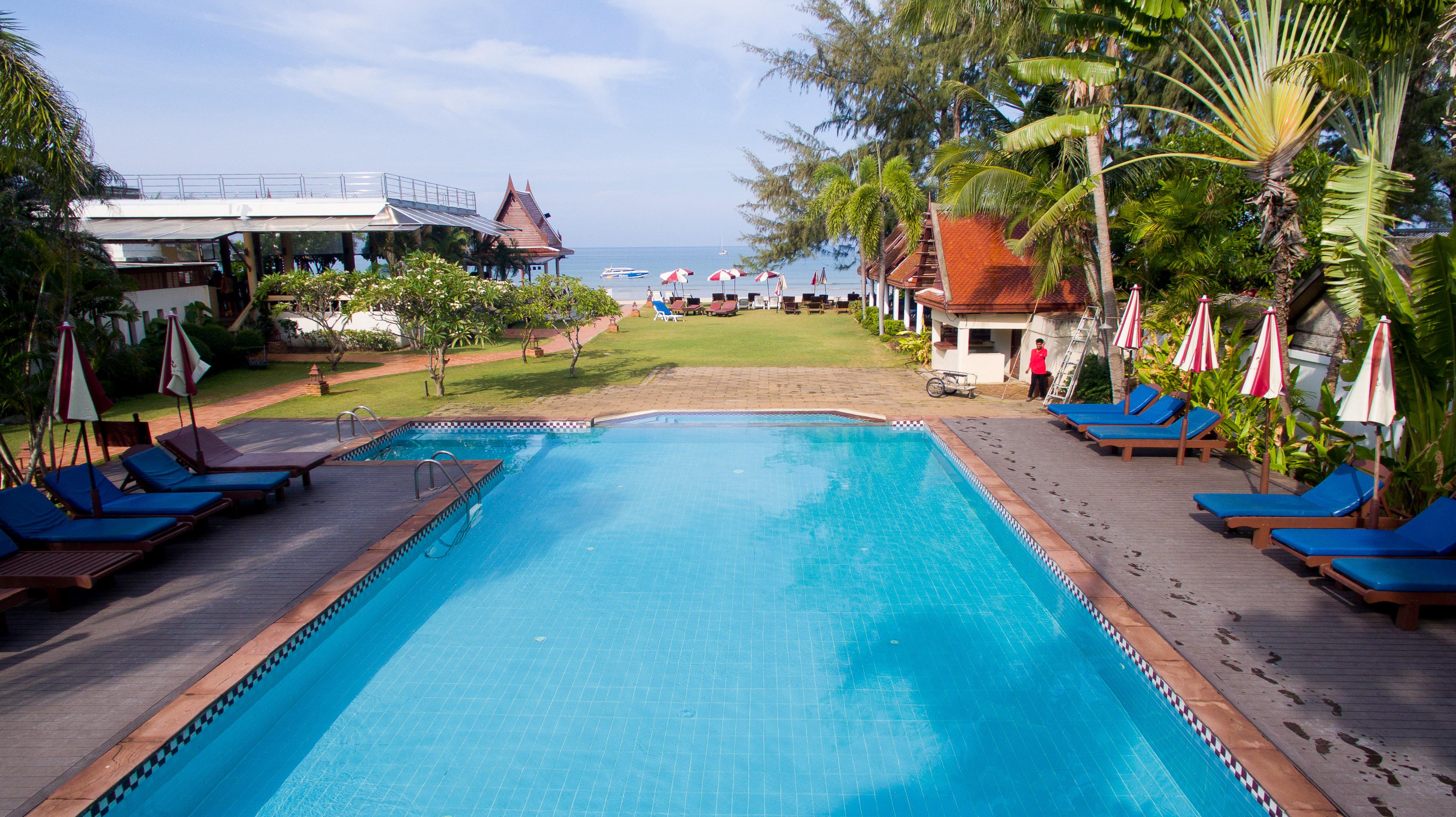 Royal Lanta Resort & Spa Koh Lanta Exterior photo